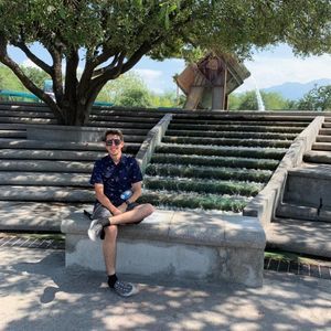 Meet your Posher, Alejandro